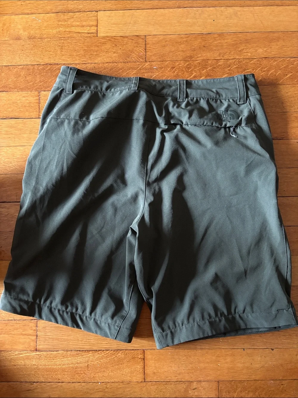 The North Face Men's Olive Outdoor Tech Shorts new without tag